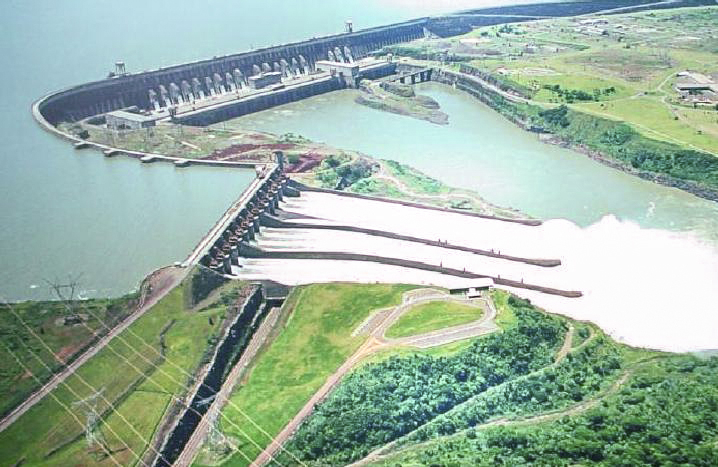 Itaipu Dam. Photo: vi.wikipedia.org