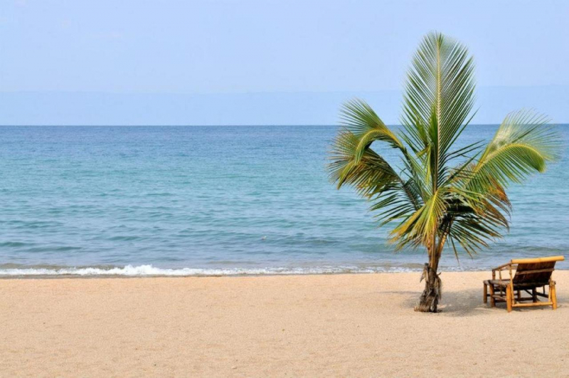 Kinindo Beach, Bujumbura (photo: https://www.booking.com/)