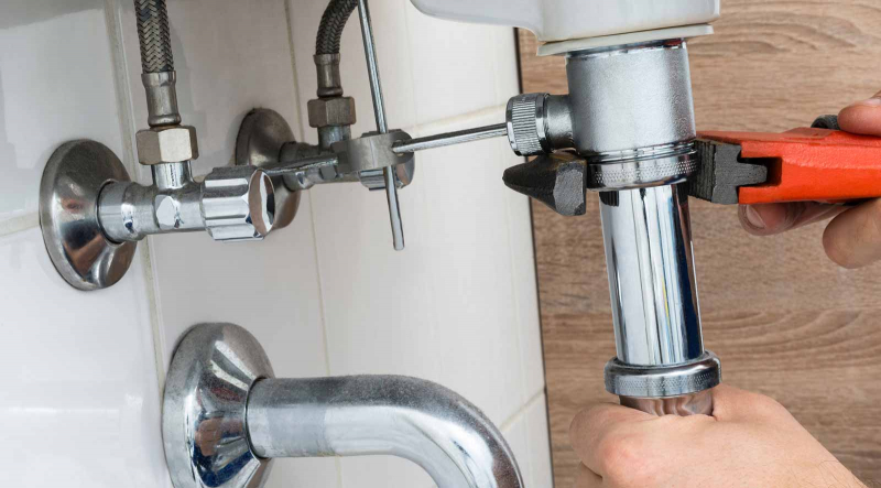 Know When to Call a Plumber