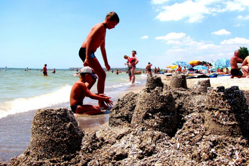 Koblevo: Ideal Beach For Kids (photo: https://ukrmandry.com.ua/)