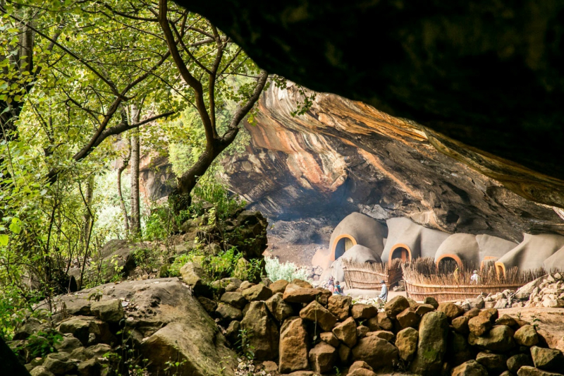 Kome Cave Dwellings. Photo: tracks4africa.co.za