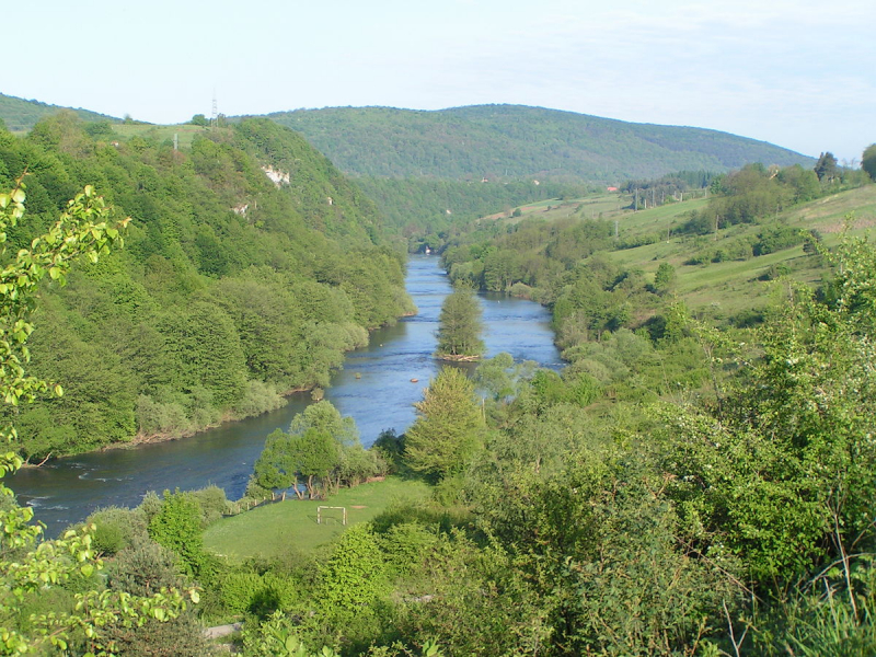 Korana River (photo: https://commons.wikimedia.org/)