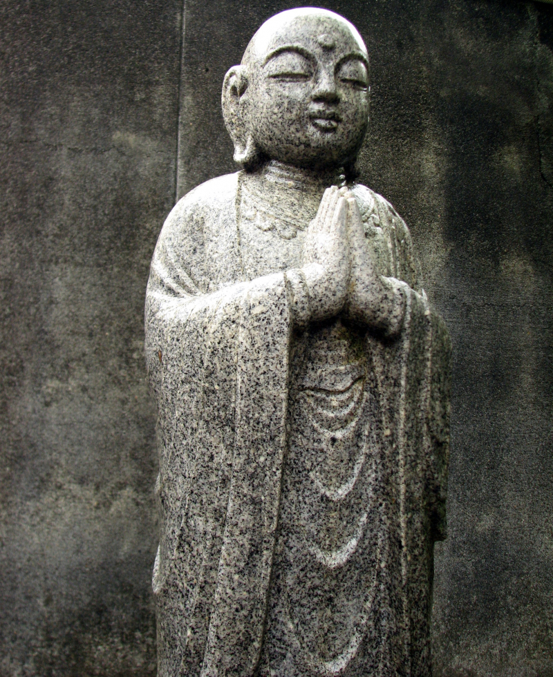 Photo on Wikimedia Commons (https://upload.wikimedia.org/wikipedia/commons/a/a5/Ksitigarbha_Statue_at_Shakuzouji_Temple.jpg)