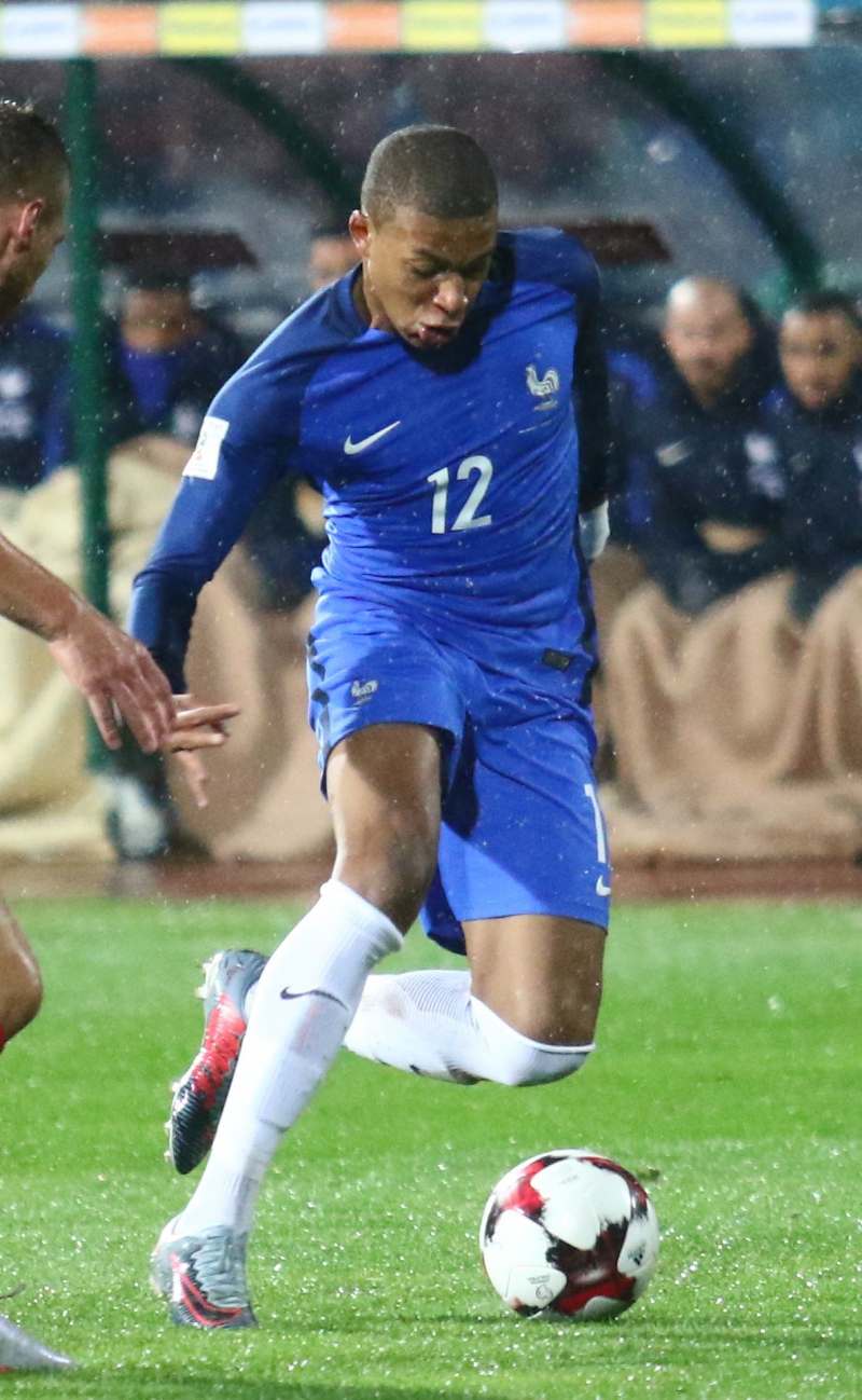 Mbappé's movement has been compared to former forwards Thierry Henry and Ronaldo. Photo: wikipedia
