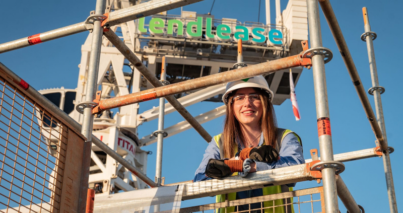 Lendlease – Photo: https://news.curtin.edu.au/stories/from-the-ground-up-lendlease-kick-starts-curtin-grads-construction-career/