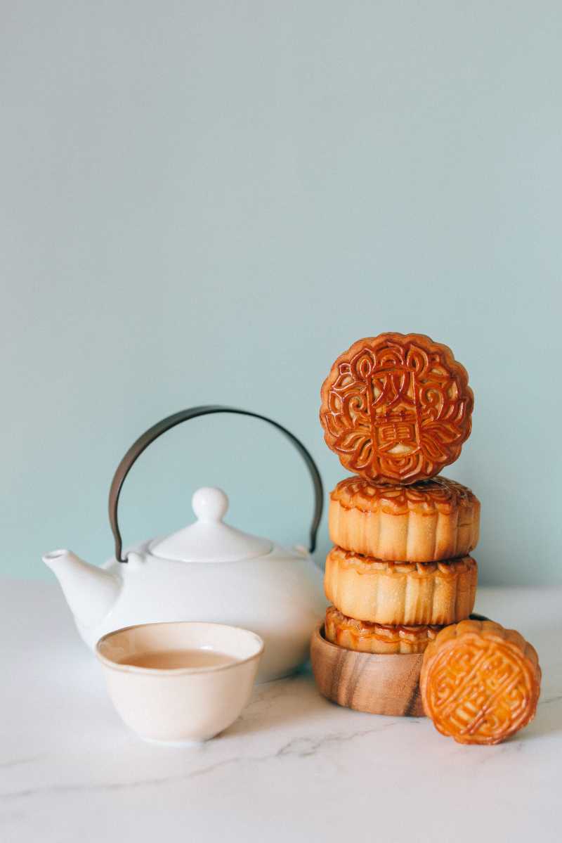 Photo by Nataliya Vaitkevich on Pexels https://www.pexels.com/photo/white-ceramic-teacup-on-saucer-beside-brown-cookies-9863697/