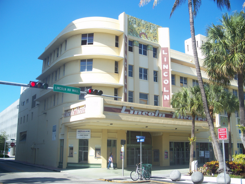 Photo on Wikimedia Commons (https://commons.wikimedia.org/wiki/File:Miami_Beach_FL_Lincoln_Mall_Lincoln_Theatre02.jpg)