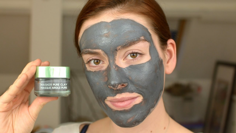 L'Oréal Paris Pure-Clay Detox & Brighten Face Mask (photo: Youtube)