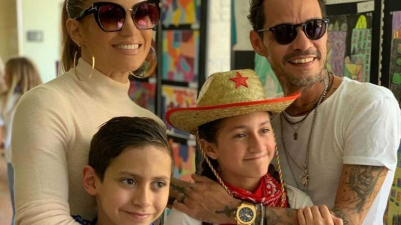 Photo:  Us Weekly - Marc Anthony's family