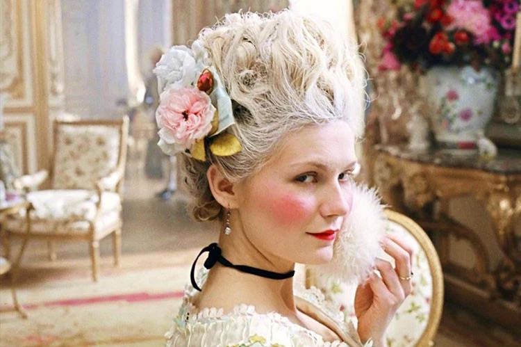 Photo:  Eva - Marie Antoinette
