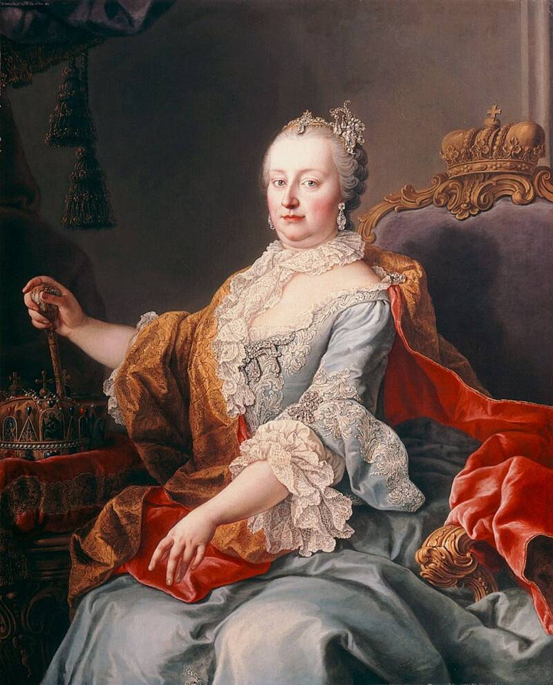 Photo: https://vi.wikipedia.org/wiki/Marie_Antoinette