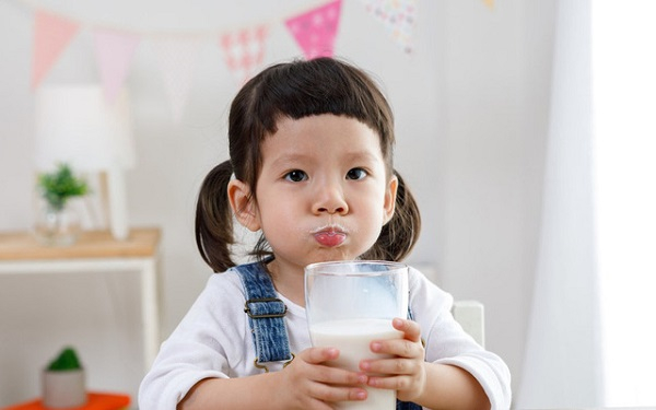 Korean children are paid much attention by their parents to let them drink milk when they are young and into adulthood