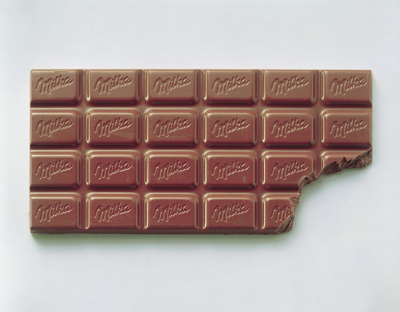 If you are looking for a delicious and meaningful valentine chocolate – Milka is the choice worth considering