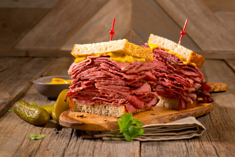 Montreal-style Smoked Meat (photo: https://www.levitts.ca/)