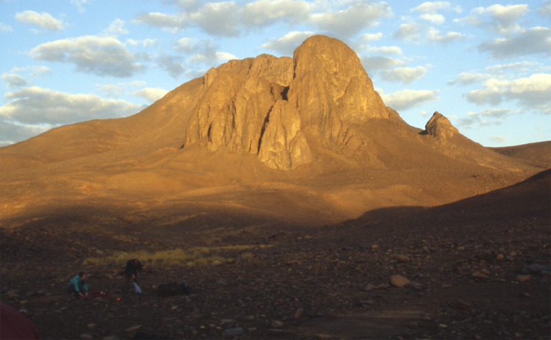 Mount Tahat. Photo: wikiwand.com
