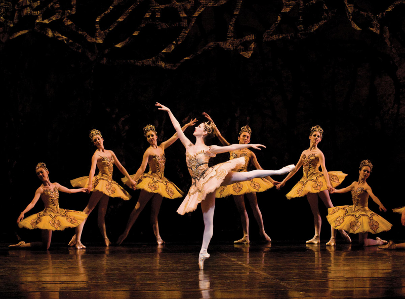 National Ballet of Canada. Photo: dancetabs.com