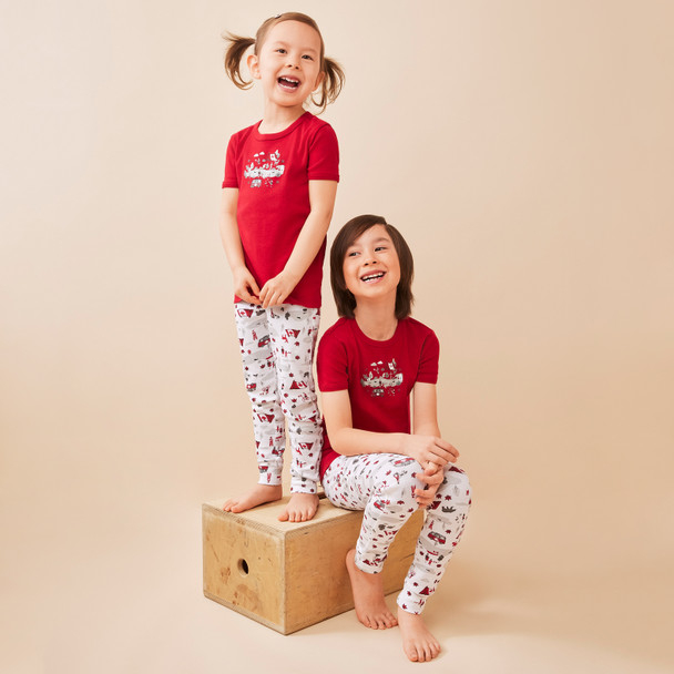 Photo on Northern Reflections (https://www.northernreflections.com/children-canada-day-pyjamas-456211928/)