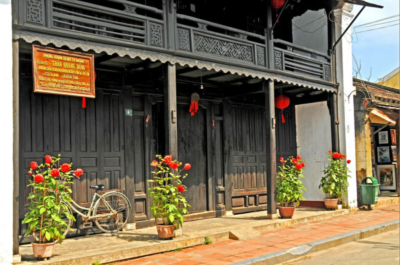 Phung Hung Ancient House