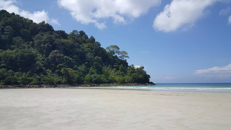 Po Po Kyauk Beach (Grandfather Beach) (photo: https://www.tripadvisor.com/)