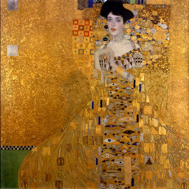 This painting was painted by Gustav Klimt in 1907. Maria Altmann sold this painting to Ronald Lauder & Neue Galerie in 2006 - Dantri