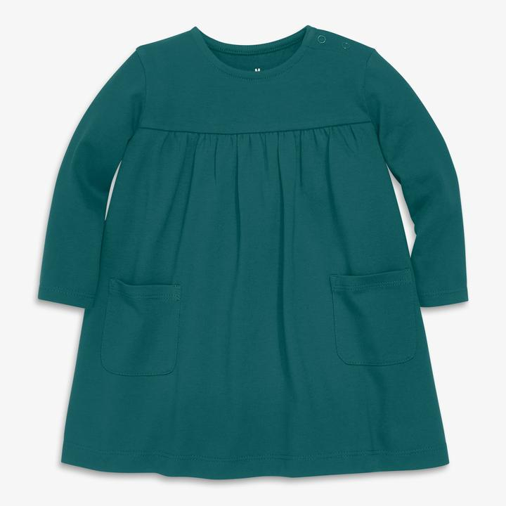 Photo: https://www.primary.com/products/baby-pocket-dress?ref=plp_pdp_g1_7&variant=39516357230651&color=spruce&size=0-3