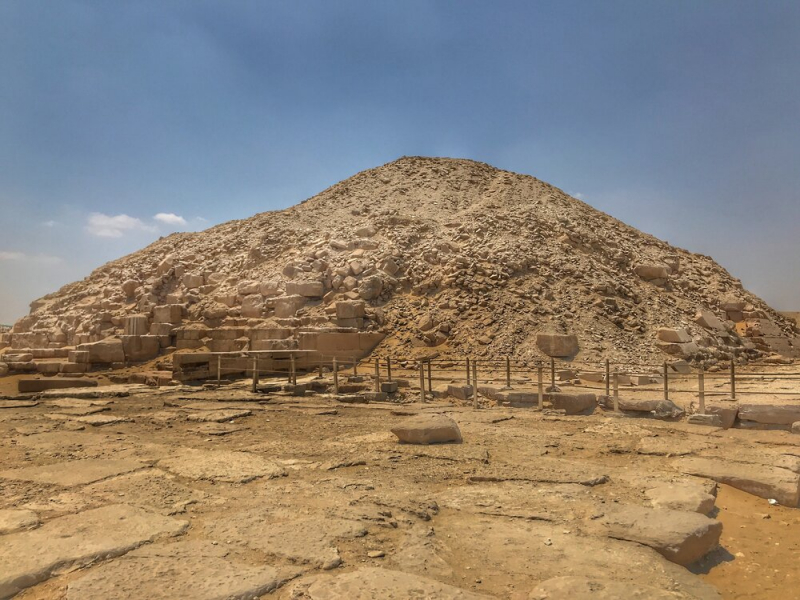 The Magical Pyramid of Unas at Saqqara -  The Not So Innocents Abroad