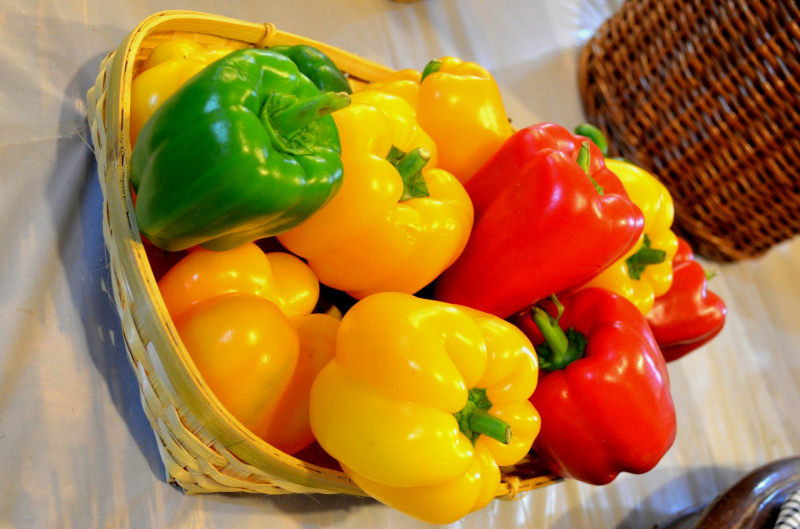 Red or yellow bell peppers