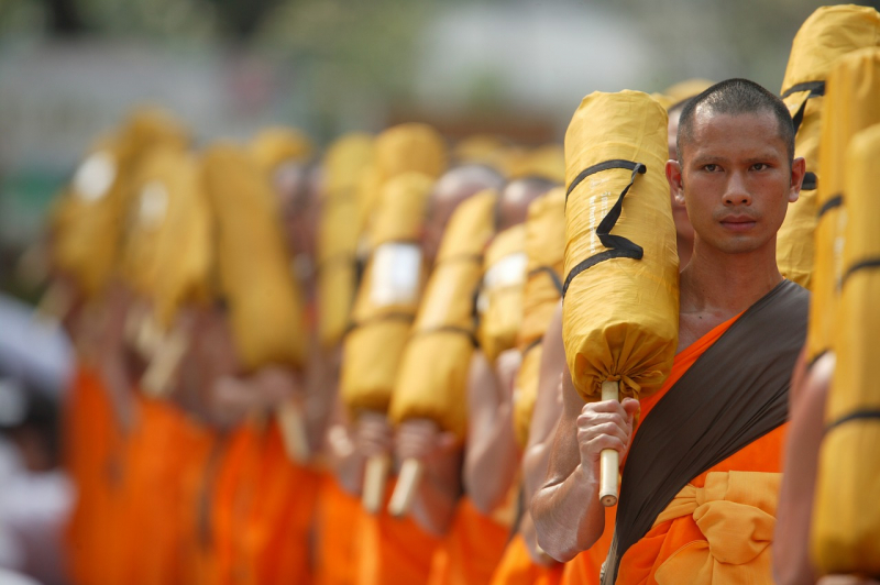 Photo on Pixabay (https://pixabay.com/photos/buddhists-monks-orange-robes-456286/)