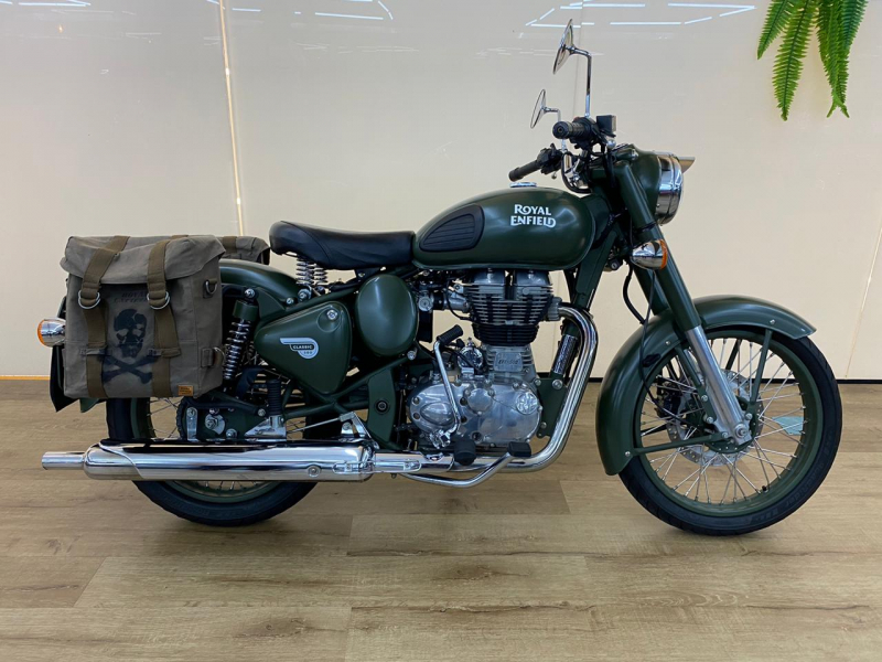Royal Enfield still retains the classic design style  Source: Johnny Garage