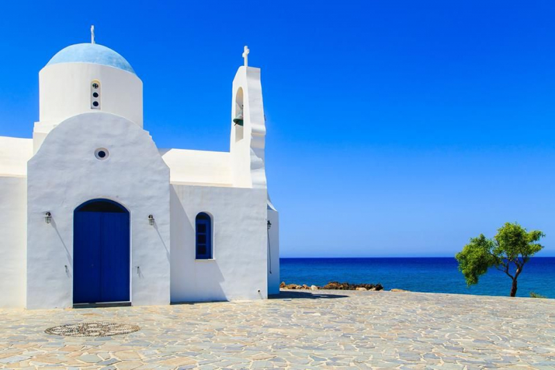The Church of Agios Nikolaos, or Church of Saint Nicholas, is a small chapel in the Protaras area of ​​Cyprus - Source: pinterest