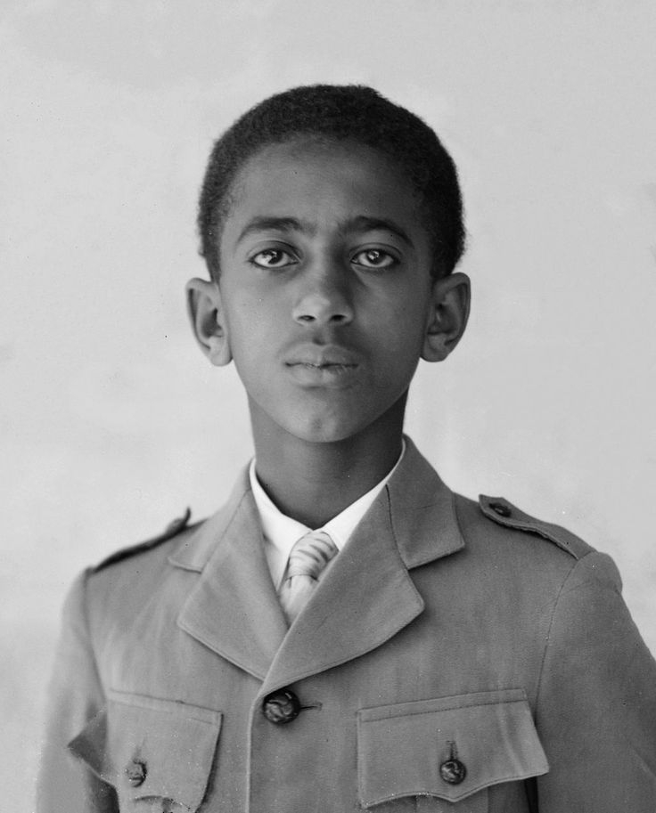 When Haile Selassie is a student - Photo: https://i.pinimg.com/