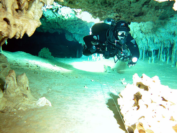 Photo:  Global Underwater Explorers