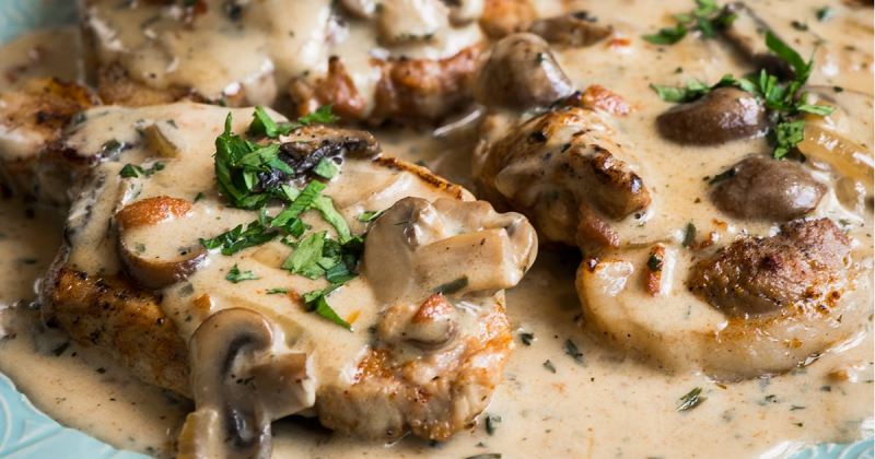 Smothered Pork Chops with Broccoli and Mushrooms