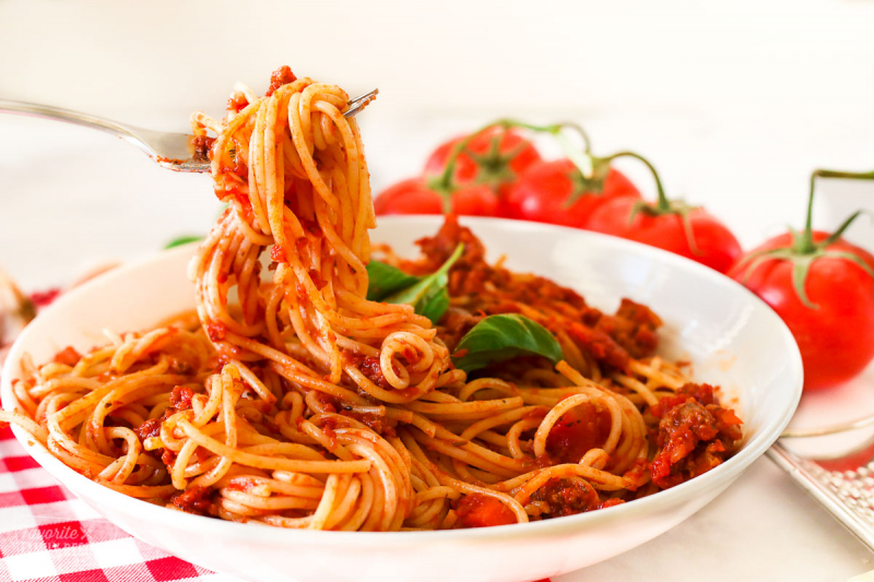 https://www.favfamilyrecipes.com/nicks-authentic-italian-spaghetti/