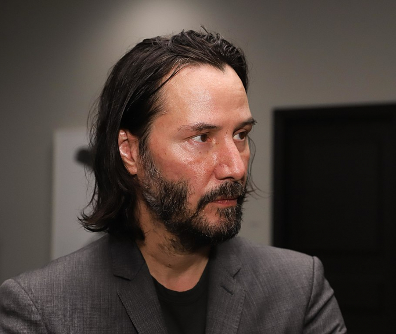 Photo on Wiki: https://commons.wikimedia.org/wiki/File:Keanu_Reeves_-_2019_%2847477524302%29_%28cropped%29.jpg