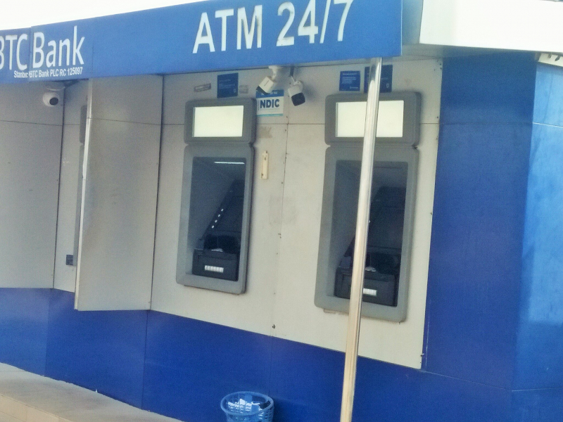 Photo on Wikimedia Commons (https://commons.wikimedia.org/wiki/File:ATM_POINT_AT_STANBIC_IBTC_BANK_GOMBE.jpg)
