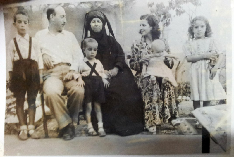 Suleiman Mousa with his wife, mother and children in 1953 -en.wikipedia.org