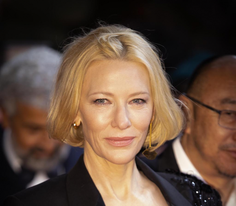 Photo on Wiki: https://en.wikipedia.org/wiki/Cate_Blanchett_on_screen_and_stage
