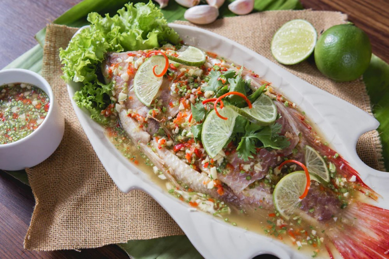 Thai steamed fish (Iah Kapong Neung Manao)