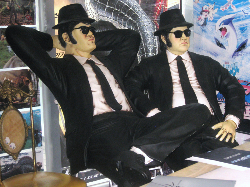 Photo on Wiki: https://commons.wikimedia.org/wiki/File:Blues_Brothers.JPG