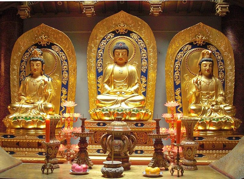 Photo on Wikimedia Commons (https://commons.wikimedia.org/wiki/File:Amitabha_Buddha_and_Bodhisattvas.jpeg)