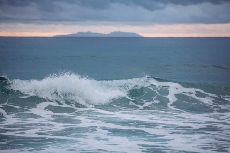Photo on Pixabay: https://pixabay.com/photos/sea-the-sea-the-waves-of-the-sea-2293095/