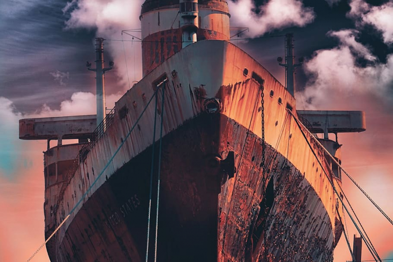 Photo on Wallpaper Flare: https://www.wallpaperflare.com/low-angle-photo-of-brown-boat-titanic-ship-bow-anchor-ropes-wallpaper-zcgjn
