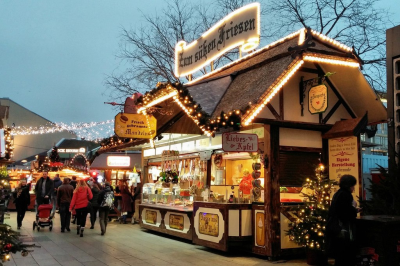 Tour Amsterdam's Christmas Markets