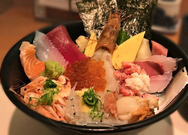 Photo: sushi-holic.com