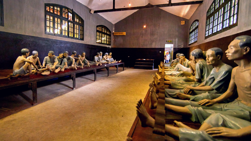 Visit Hoa Lo Prison Museum