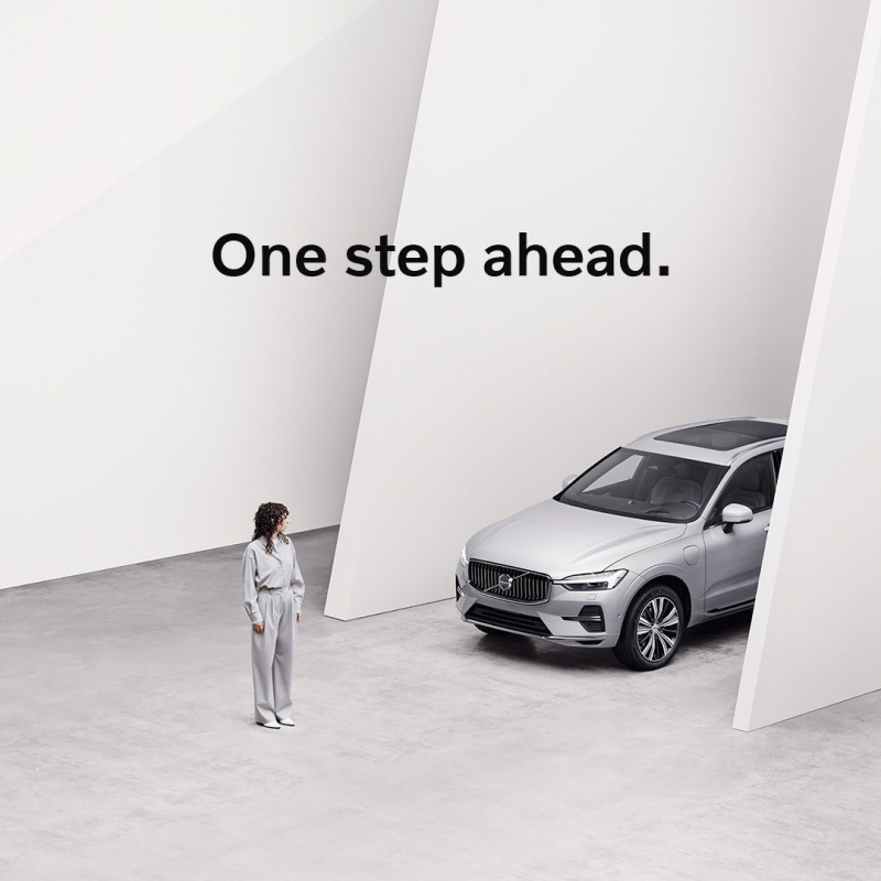 The safety features in the Smarter #XC60 are like having an extra pair of eyes, warning if you get too close to a pedestrian or cyclist ahead and designed to brake for you if needed.  Photo: Volvo