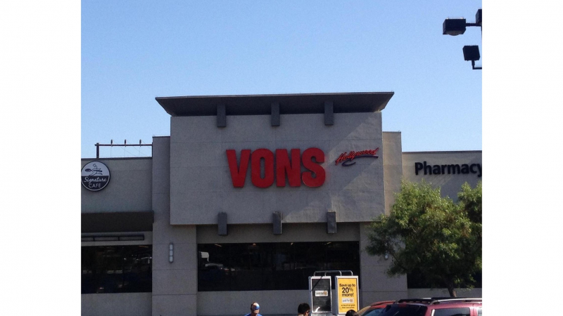 The Store of Vons Pharmacy - Image source: https://local.pharmacy.vons.com/
