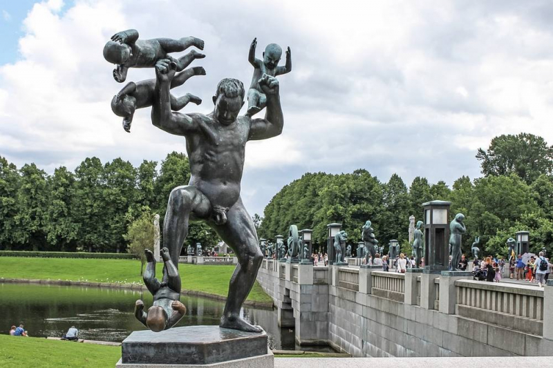 Unique art in Oslo's Frogner Park - Photo by Radisson