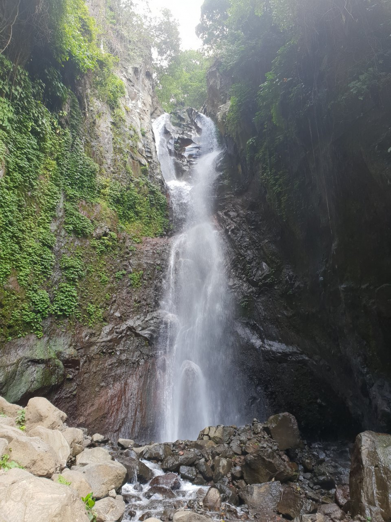 Yeh Mampeh Waterfall